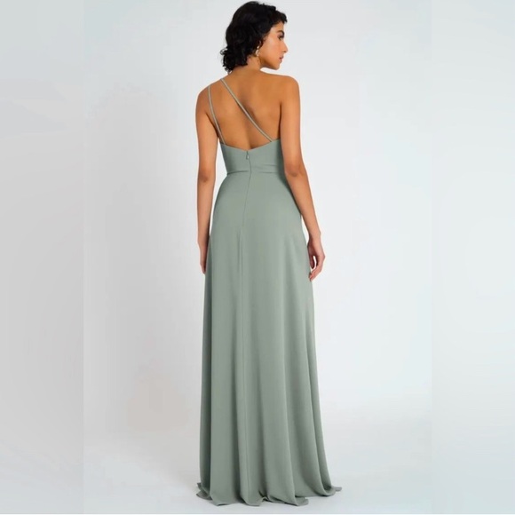 NWT Jenny Yoo Carly One Shoulder Bridesmaid Dress in Moss Pebbled Crepe Sz 10 - Picture 4 of 16